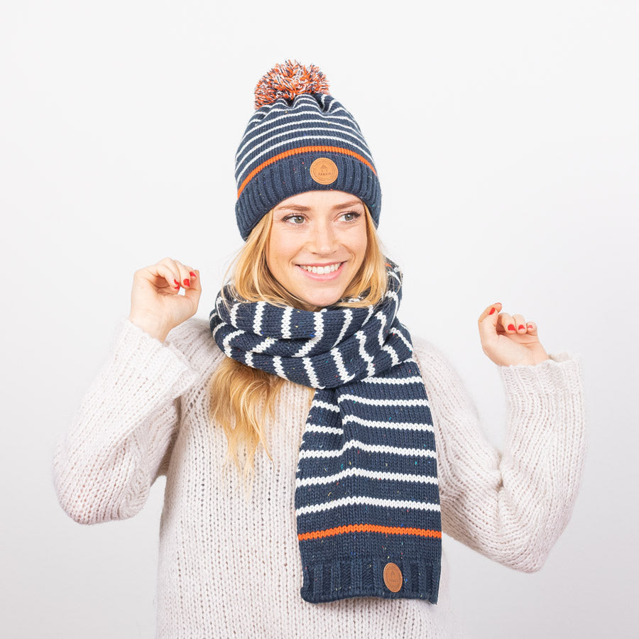 Scarf Red Lion Navy