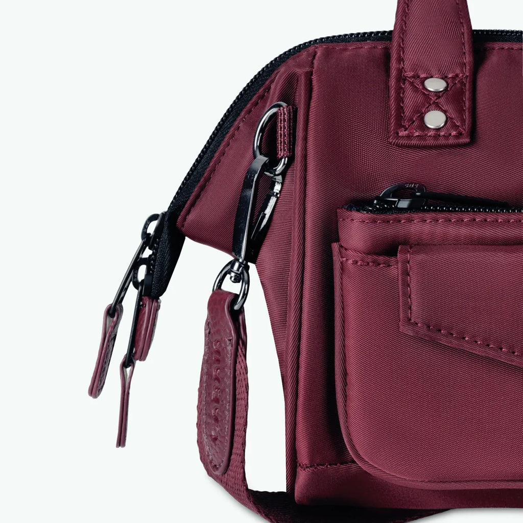 Crossbody Adventurer Small Davao